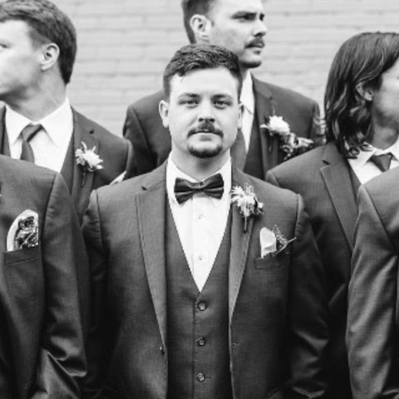 Meet your Posher, Hunter - Picture 1 of 1